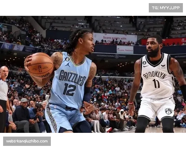 联盟得分榜竞争激烈 多位球星数据亮眼